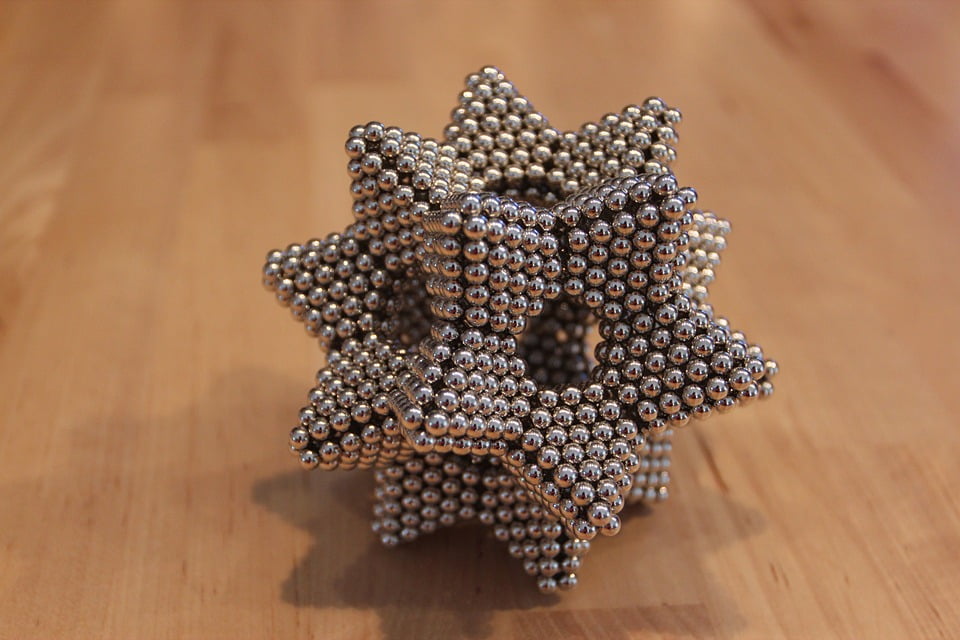 magnetic ball art
