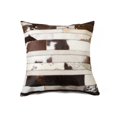 thumbnail image 1 of Oreiller en Peau de Vache de 18 Po - Chocolat et Naturel, 1 of 1