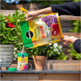thumbnail image 4 of Miracle-Gro Shake N Feed All Purpose Plant Food, 3.6 kg, 4 of 4