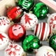 thumbnail image 2 of Xihbxyly Ofertas Diarias Del Día Prime Solo Hoy Juego de Caja de Regalo con Colgante Árbol de Navidad 16 Piezas/6 Cm con Bolas de Navidad y Bolas Galvanizadas Rojas y Blancas para Decoración Navideña, 2 of 5