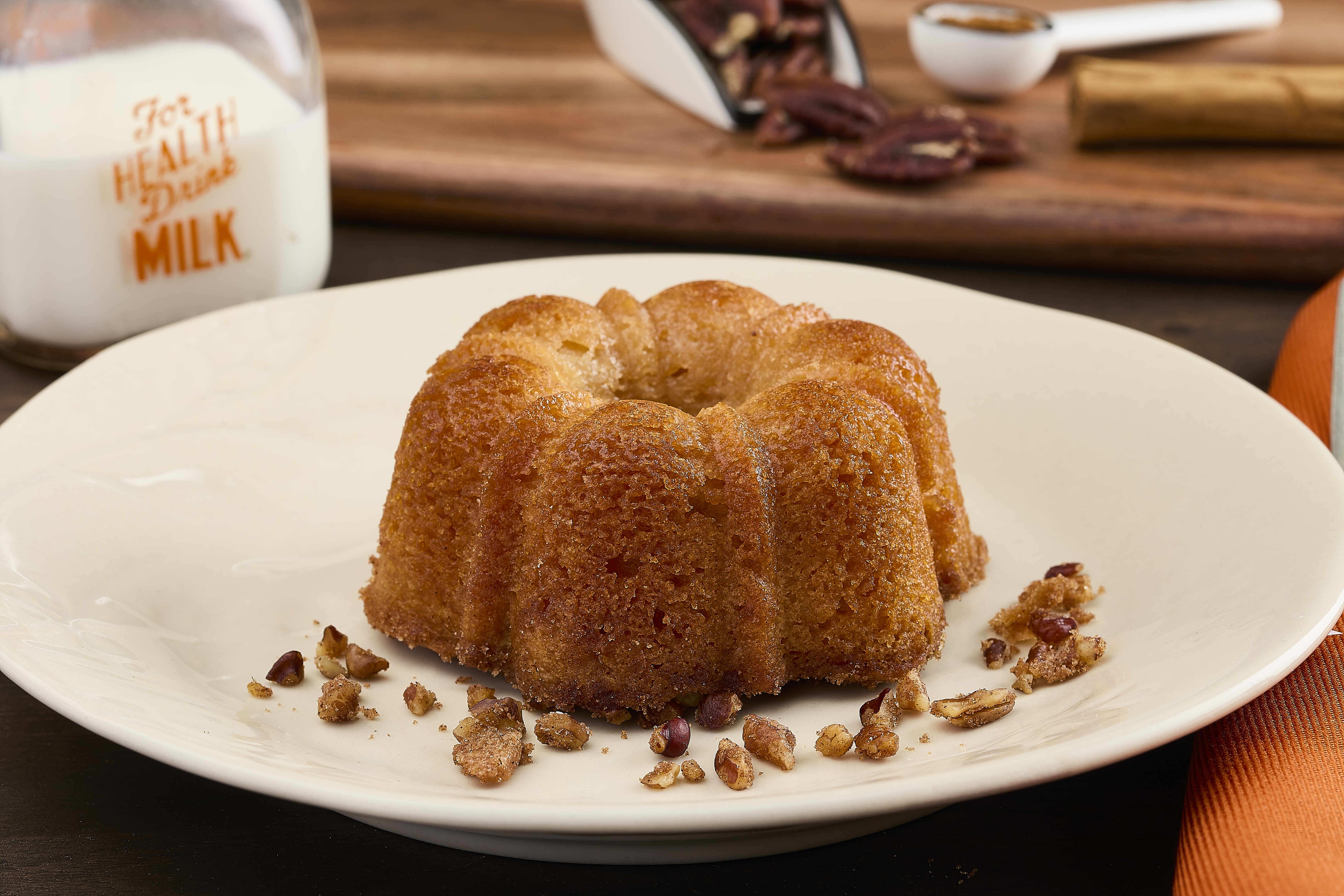 Rum Runner Cinnamon Pecan 4 oz. Bundt Cake