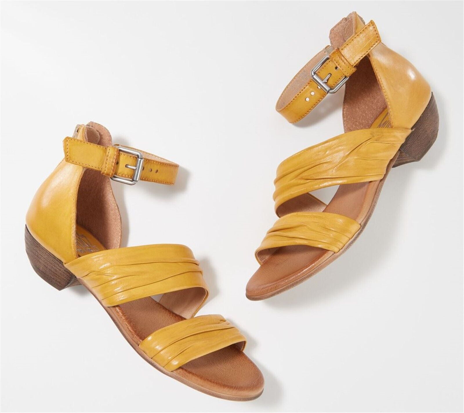 Miz Mooz Leather Wide Heeled Sandals Cassie Women's A392109 - Walmart.com