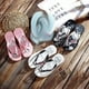 thumbnail image 4 of Chanclas bonitas de Hello Kitty para niñas, chanclas antideslizantes para la playa, baño, fondo suave, Clip para el pie, zapatillas frescas, Verano, 4 of 7