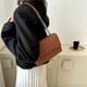thumbnail image 4 of Nuevo bolso pequeño de cuero artificial para viajero diario, bolso de hombro popular con cadena minimalista para mujer, marrón oscuro, 4 of 5