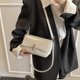 thumbnail image 4 of Bolso bandolera de piel suave con temperamento para mujer, nuevo estilo 2025, de alta gama, informal, versátil, para desplazamientos diarios, pequeño, cuadrado., 4 of 5