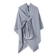 thumbnail image 1 of Chal de mujer de punto liso con abertura en la barra, ideal para combinar con un chal de invierno de poliéster., 1 of 2