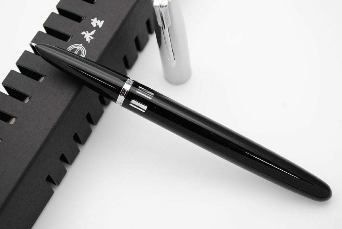 1 x Fountain Pen , esin Body Steel Push Cap Vacumatic Fountain Pen F Nib 0.5MM With Ink Window