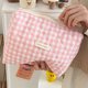 thumbnail image 4 of Bolsa de cosméticos de gran capacidad para mujer, bolsa de almacenamiento a la moda para acampar (cuadros rosas) Ndcxsfigh Para Estrenar, 4 of 7