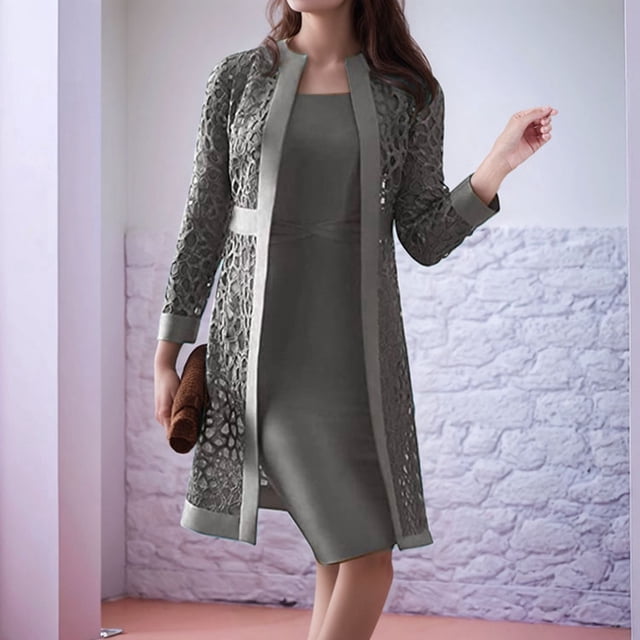 willbest conjunto de cárdigan y vestido de encaje para mujer: conjunto gris de dos piezas con vestido tubo hasta la rodilla y cárdigan largo abierto de encaje floral con mangas largas y cuello redondo; vista 3/4 frontal en interior luminoso, pensado para eventos casuales y formales, y también ideal como conjunto para día o cena informal.