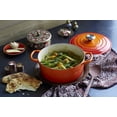 thumbnail image 3 of Horno holandés Le Creuset de hierro fundido esmaltado Signature, 5.5 L Flame, 3 of 5