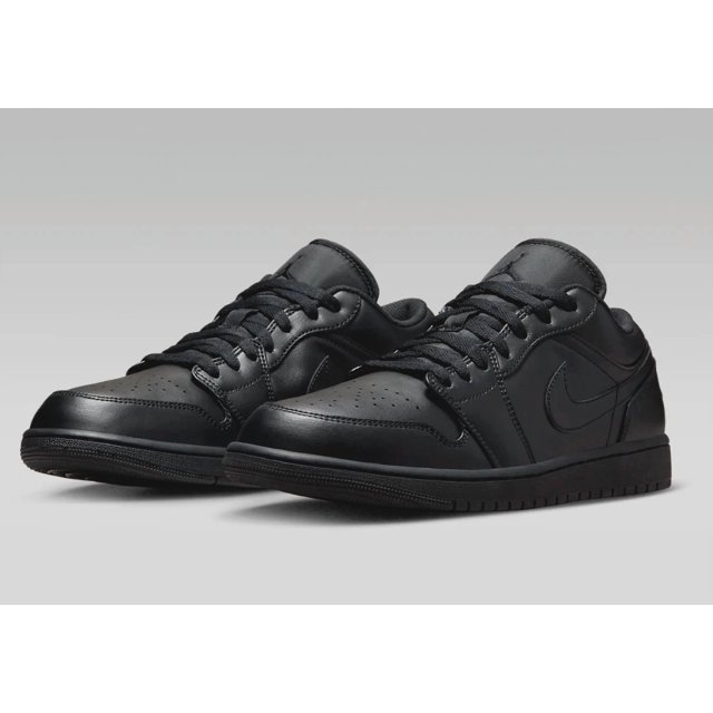 Ni - ke Ni - ke Air Jordan 1 Low Triple Black 553558-093 Men's Size New - Size 8.5