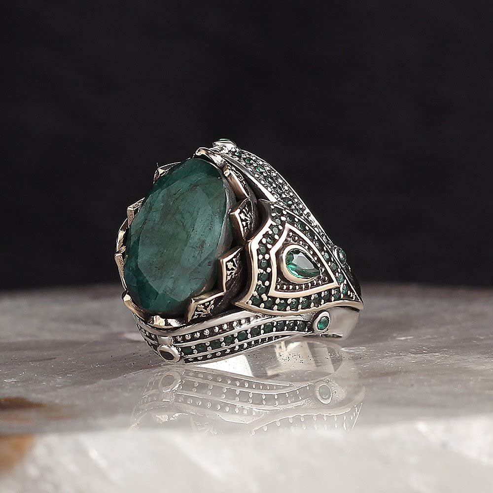 Emerald Ring – 2.0 Carats – Revankar Vaibhav Jewellers