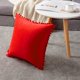 thumbnail image 4 of Fundas de almohada de 18x18 rojas: Paquete de 2 fundas de almohada decorativas cuadradas de terciopelo con pompones suaves y acogedores para decoración del hogar de granja, 4 of 5