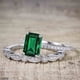 thumbnail image 5 of JeenMata Anillo de Bodas Hecho a Mano con Esmeralda Verde Rectangular de 1,50 Quilates Creada en Laboratorio Engastado en Oro Blanco de 18 K sobre Plata, 5 of 6