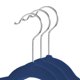 thumbnail image 2 of Perchas infantiles de terciopelo Casafield, tamaño 14, para niños, color azul, 2 of 7