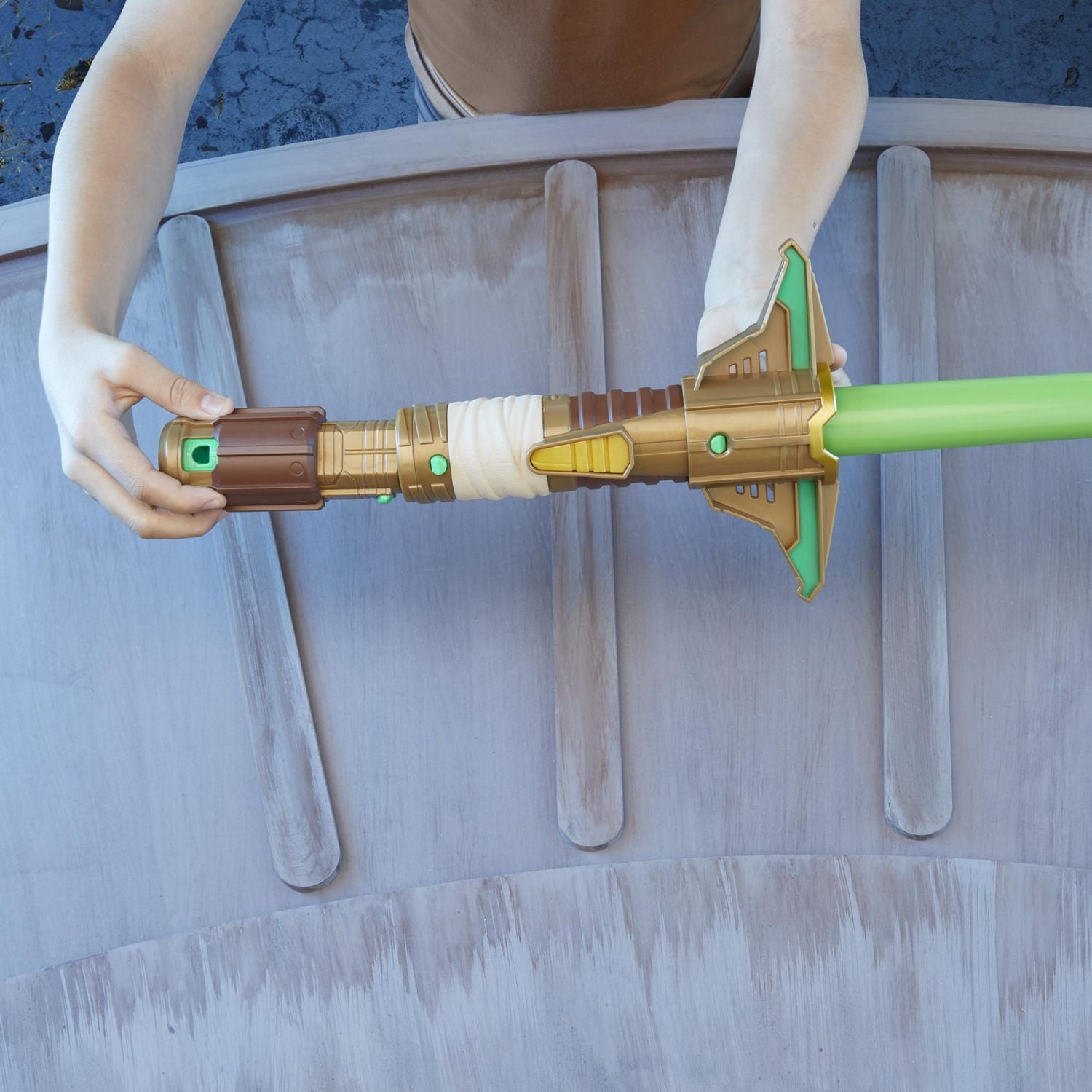 Star Wars Lightsaber Forge, Sabre laser de Yoda à lame verte extensible, jouet de déguisement personnalisable, pour enfants, dès 4 ans
