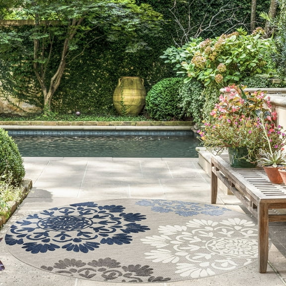 Oasis Modern Floral Blue and Cream Polypropylene Indoor Outdoor Area Rug, 8'x8' Round