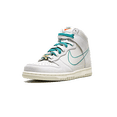 thumbnail image 4 of NIKE GRADE SCHOOL Dunk High SE GS "First Use - Green Noise" DD0733 001 DD0733 001 from Stadium Goods, 4 of 8