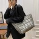 thumbnail image 2 of Bolso De Plumón Para Mujer De Otoño E Invierno, Bolsos De Un Solo Hombro De Color Sólido, Bolso De Celosía Rombal De Gran Capacidad sonducket AP006309-01, 2 of 6
