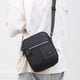 thumbnail image 5 of Bolso bandolera para hombre, mochila lateral, correa ajustable, estilo moderno, ideal para viajes, rústico, compacto, de metal, para uso deportivo.,Wsvlmg, 5 of 9
