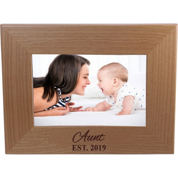 Aunt EST. 2019 4-inch x 6-Inch Wood Picture Frame