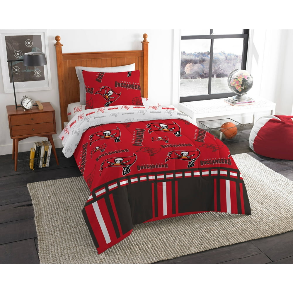 NFL Tampa Bay Buccaneers Twin Bed In Bag Set