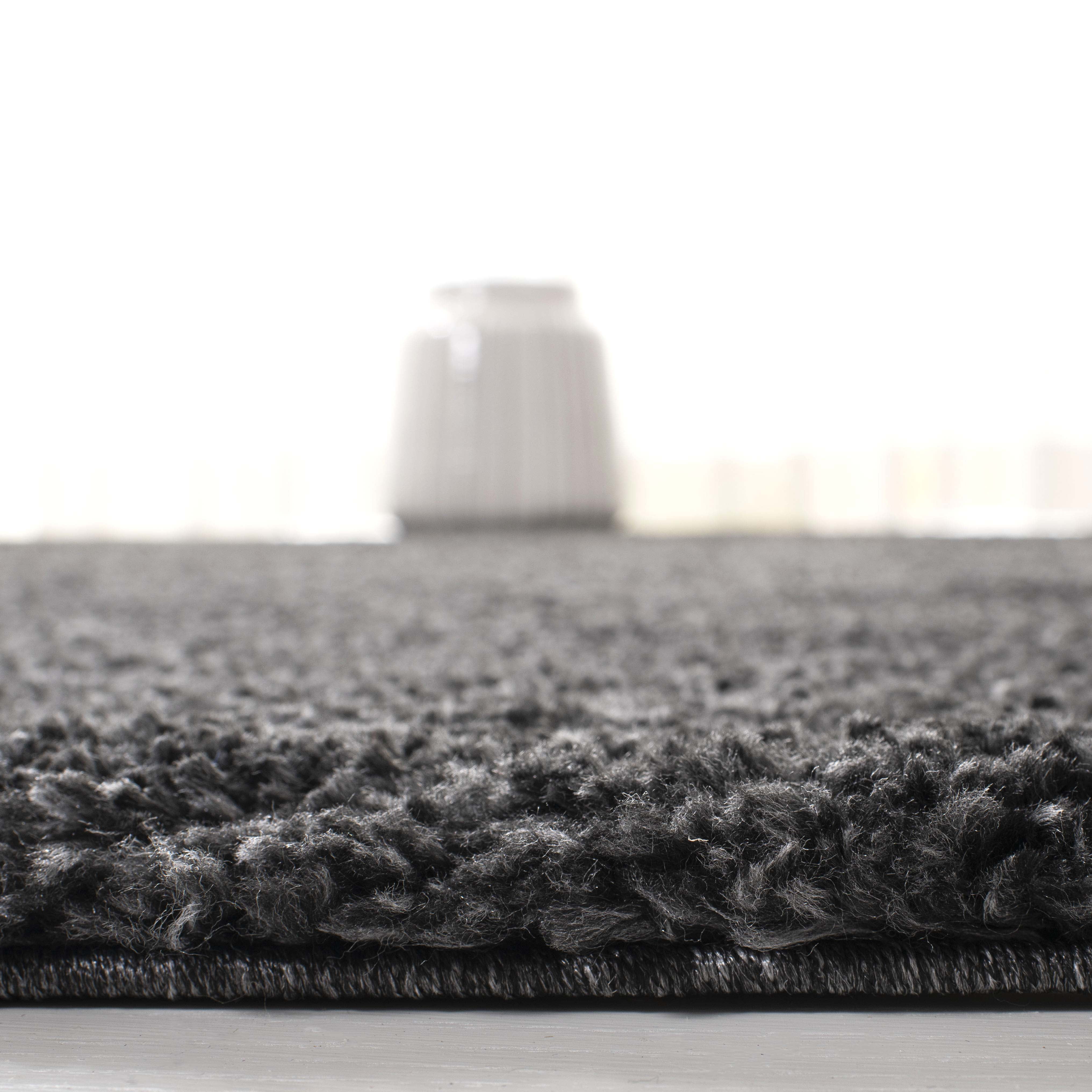 Safavieh August Carlene Solid Plush Shag Area Rug, Charcoal, 6' x 8'
