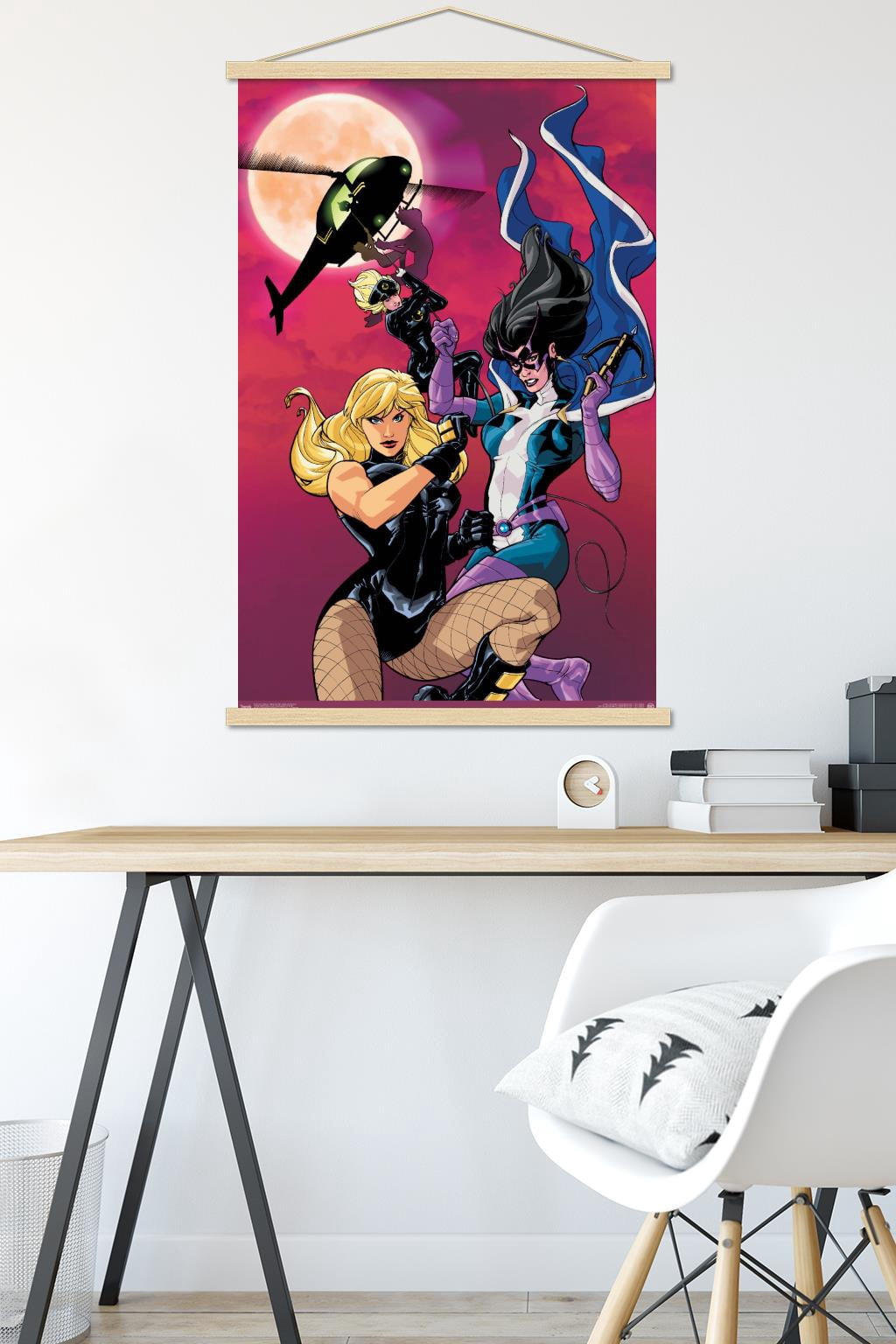 DC Comics - Birds of Prey - Birds of Prey #92 Wall Poster with Wooden Magnetic Frame, 22.375" x 34"