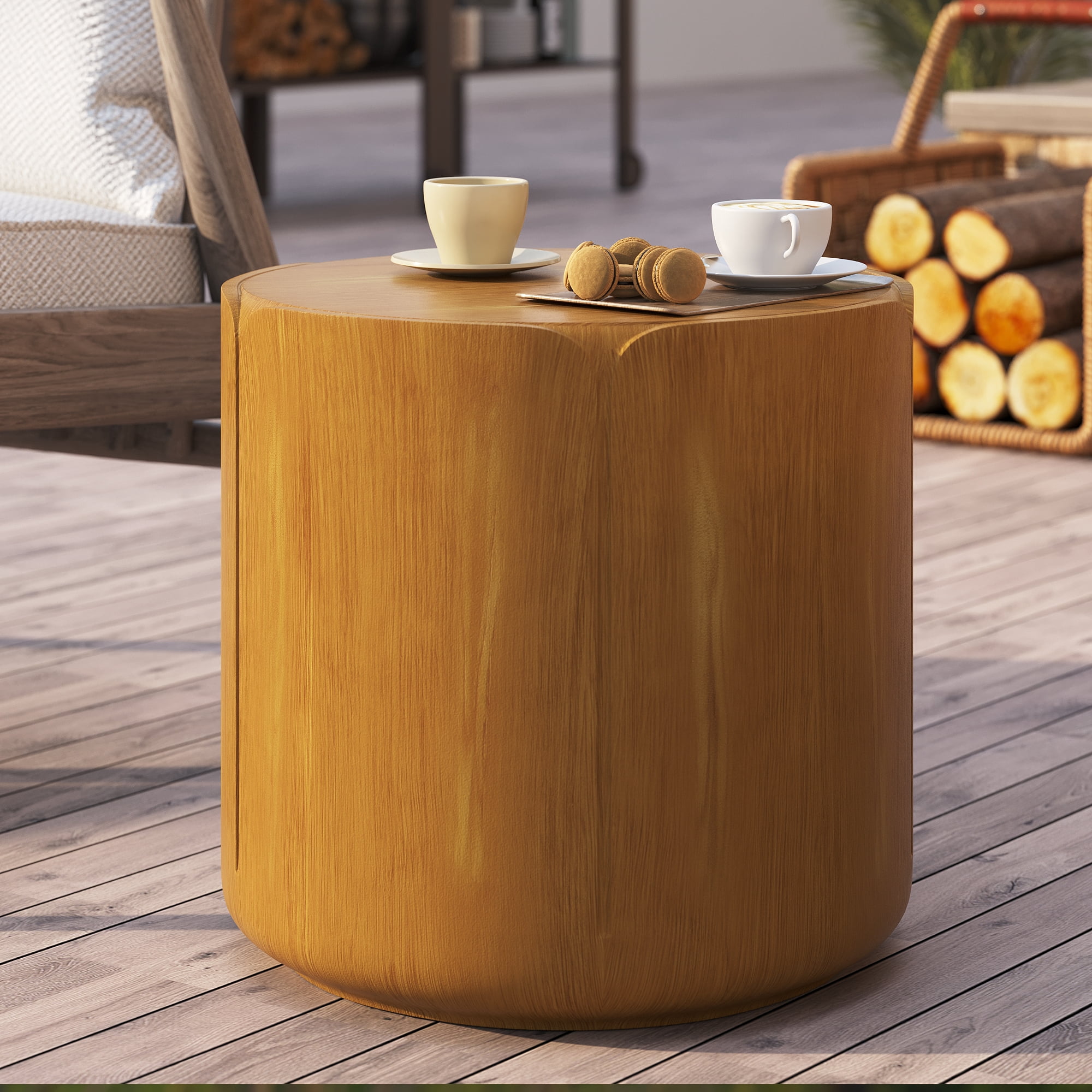 Round Mini Outdoor Side End Table, Wood Grain Lightweight Patio Accent Table for Home Garden Decor, Natural