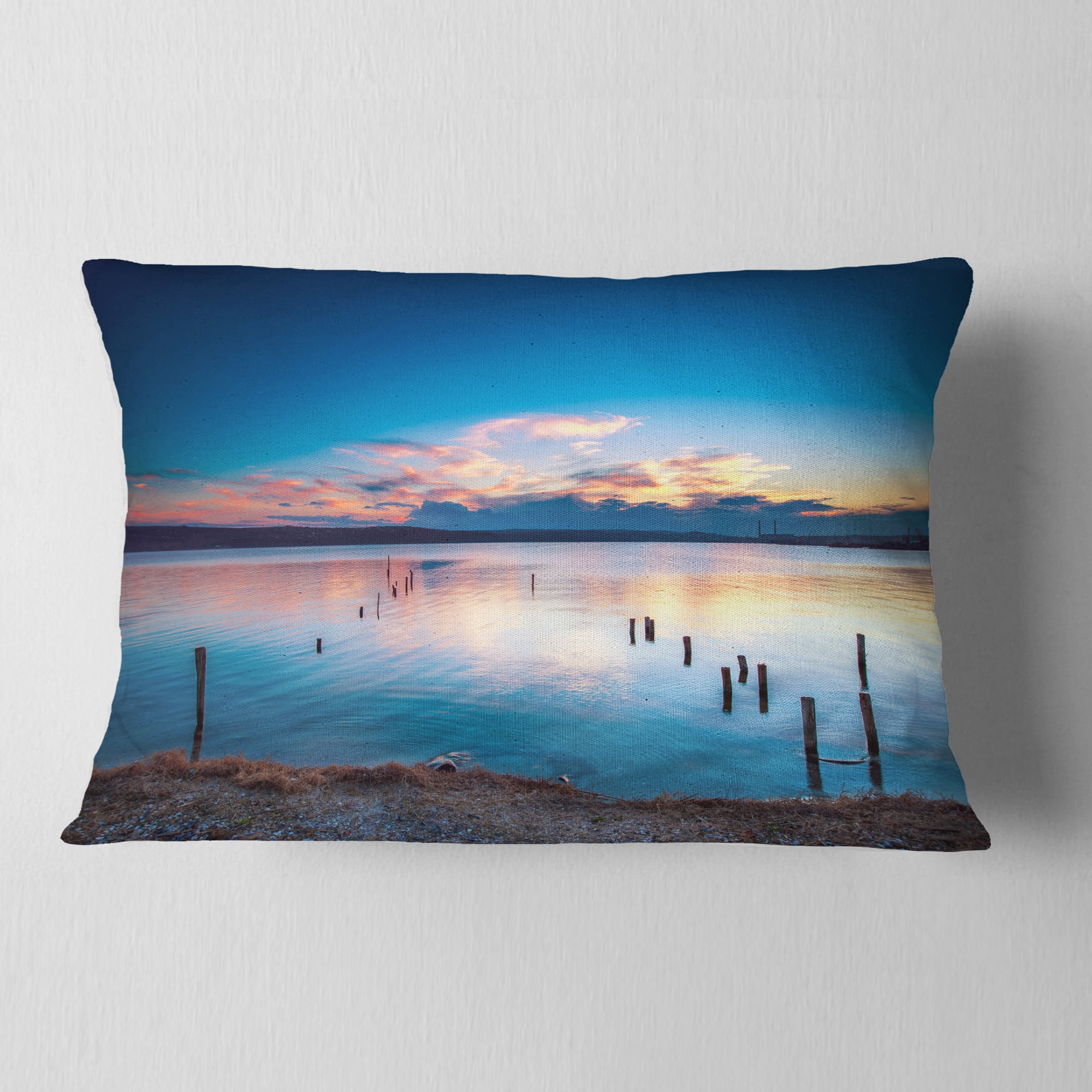 Designart Bright Blue Sky and Blue Waters - Seashore Throw Pillow - 12x20