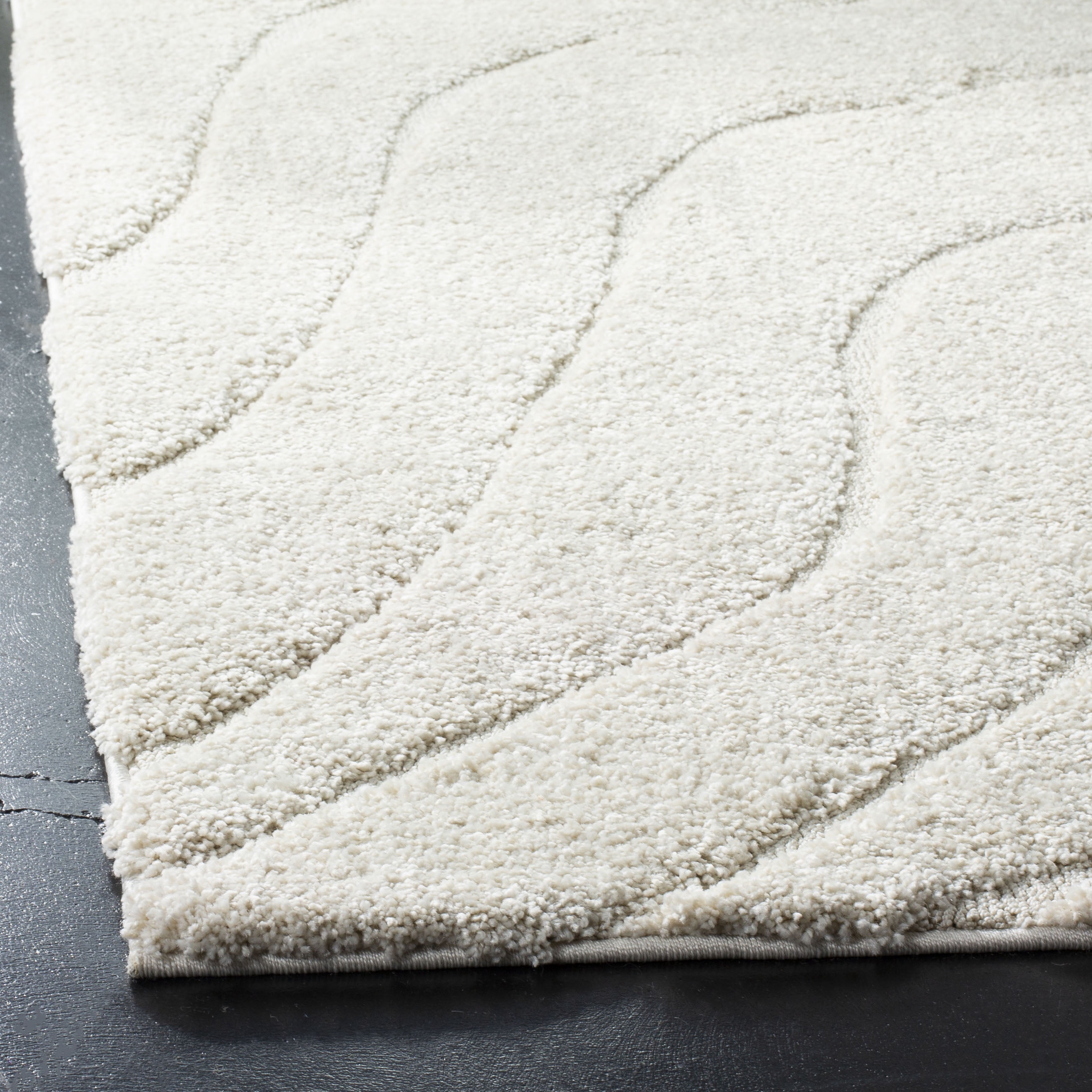 Safavieh Florida Tabitha Geometric Shag Area Rug, Creme, 11' x 15'