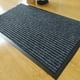 thumbnail image 3 of Tapetes de bienvenida para puerta delantera, paquete de 2, tapetes de entrada para interiores y exteriores para raspador de zapatos, ideal para interiores y exteriores, áreas de alto tráfico, gris, 3 of 3