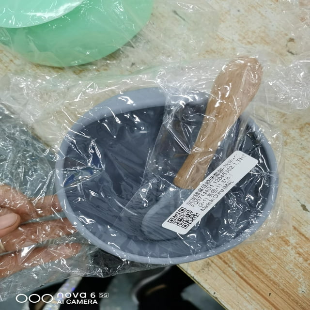 2 Pcs Baby Silicone Bowl Set, Anti-drop Complementary Food Spoon and Bowl, Healthy Food Grade Child's Tableware, Circularity
