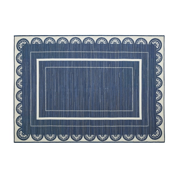 The Pioneer Woman, 6' x 9' Navy & Cream Scallop Outdoor Rug - Walmart.com