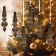 thumbnail image 1 of Xihbxyly Adorno de Terciopelo para Árbol de Navidad, Diseño Único, Suave Material Flocado, Acogedor Ambiente Navideño, Versátil para Decorar El Árbol o La Mesa, Juego de 6 Piezas., 1 of 4
