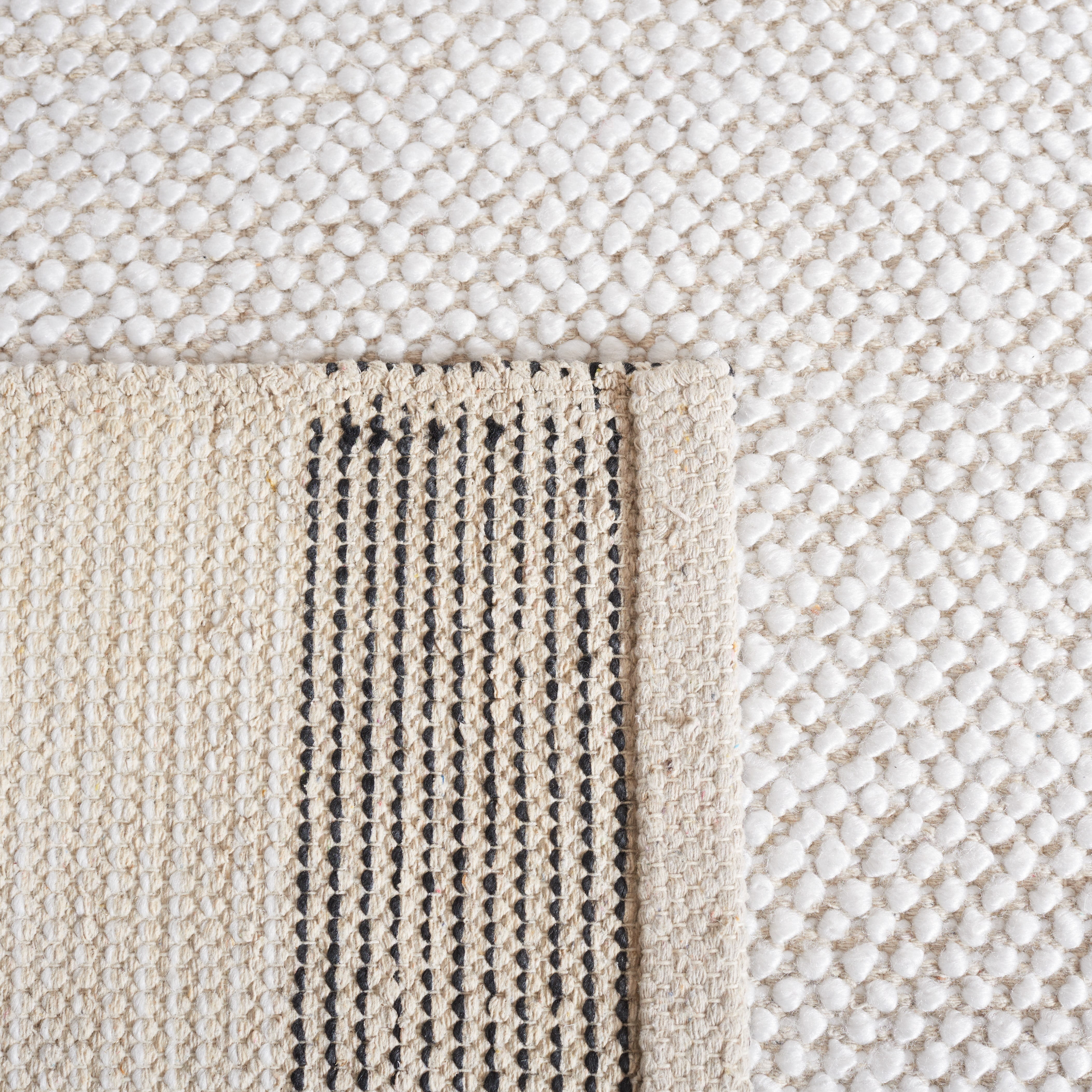 SAFAVIEH Natura Marina Striped Wool Runner Rug, Ivory/Black, 2'3" x 8'
