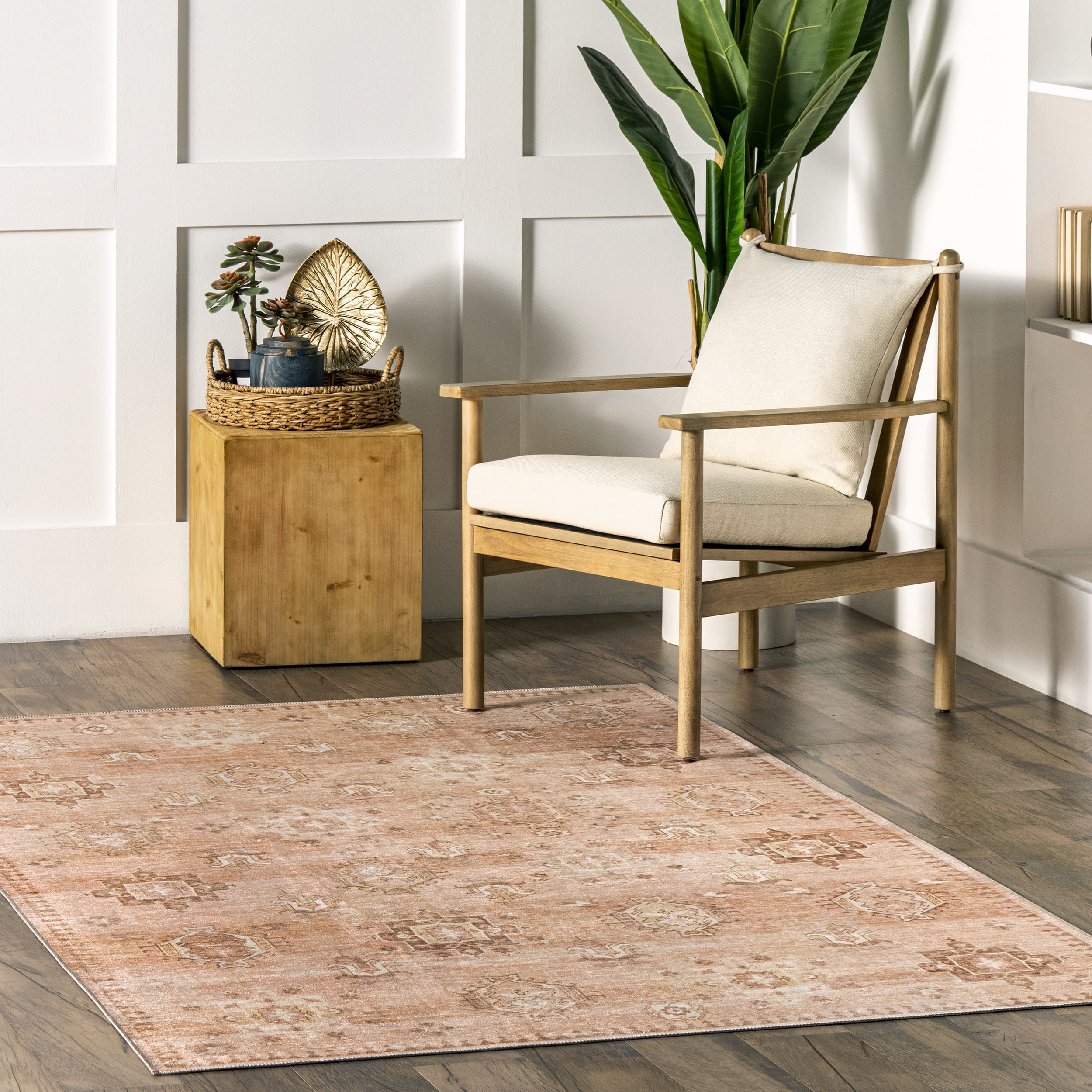 nuLOOM Krystin Distressed Machine Washable Area Rug, 5' x 8', Blush