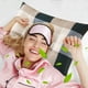 thumbnail image 4 of Almohada de Espalda para Cama Almohada de Grado de Hotel con Almohada de Apoyo Suave, Adecuada para la Espalda, Hecha de Almohada de Pluma de Tela Amigable, 4 of 6