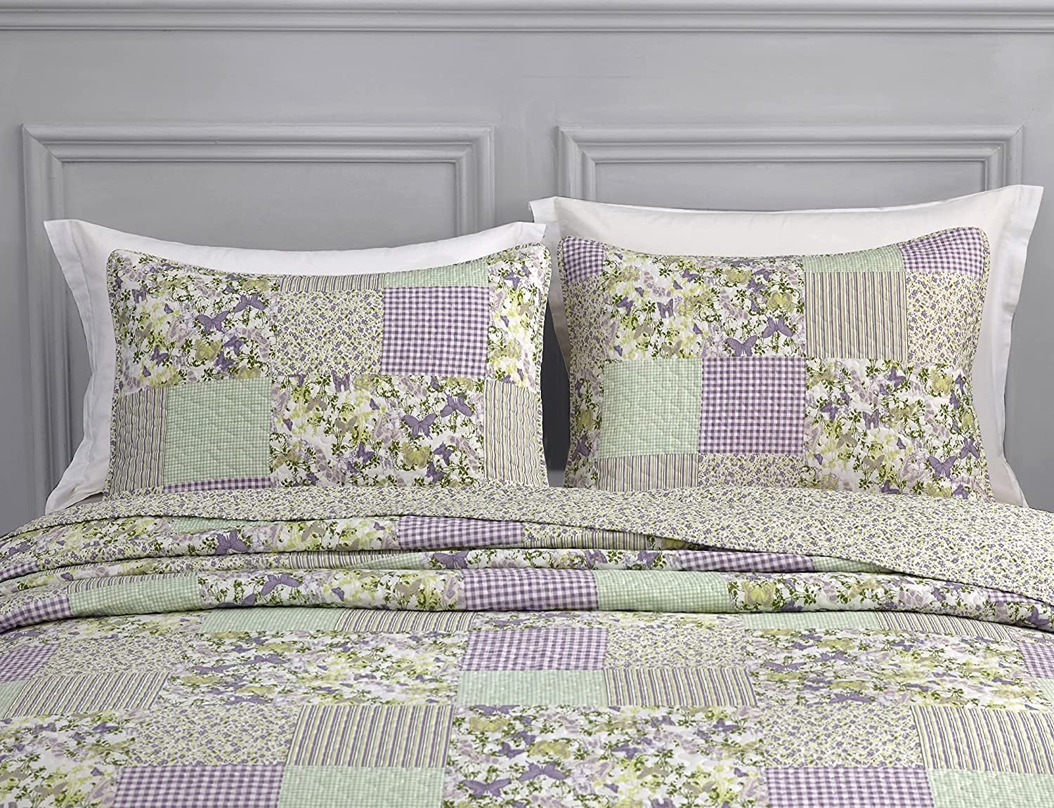 Chezmoi Collection Daisy 3-Piece Printed Patchwork Quilt Set, Purple Butterfly Botanical Candy Stripe Checkered Coverlet, Pre-Washed Microfiber Lightweight Reversible Bedspread, Oversized King Size