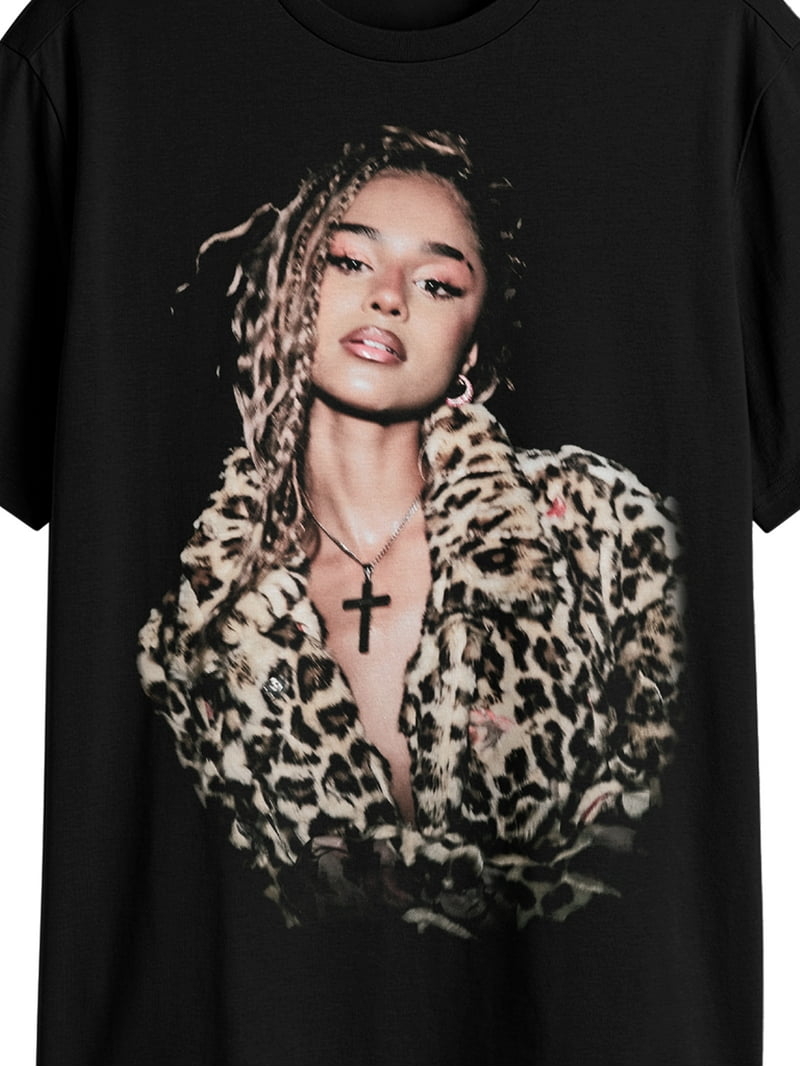 Tyla, Men's & Big Men's Close Up Graphic Tee Shirt, Sizes S-5XL