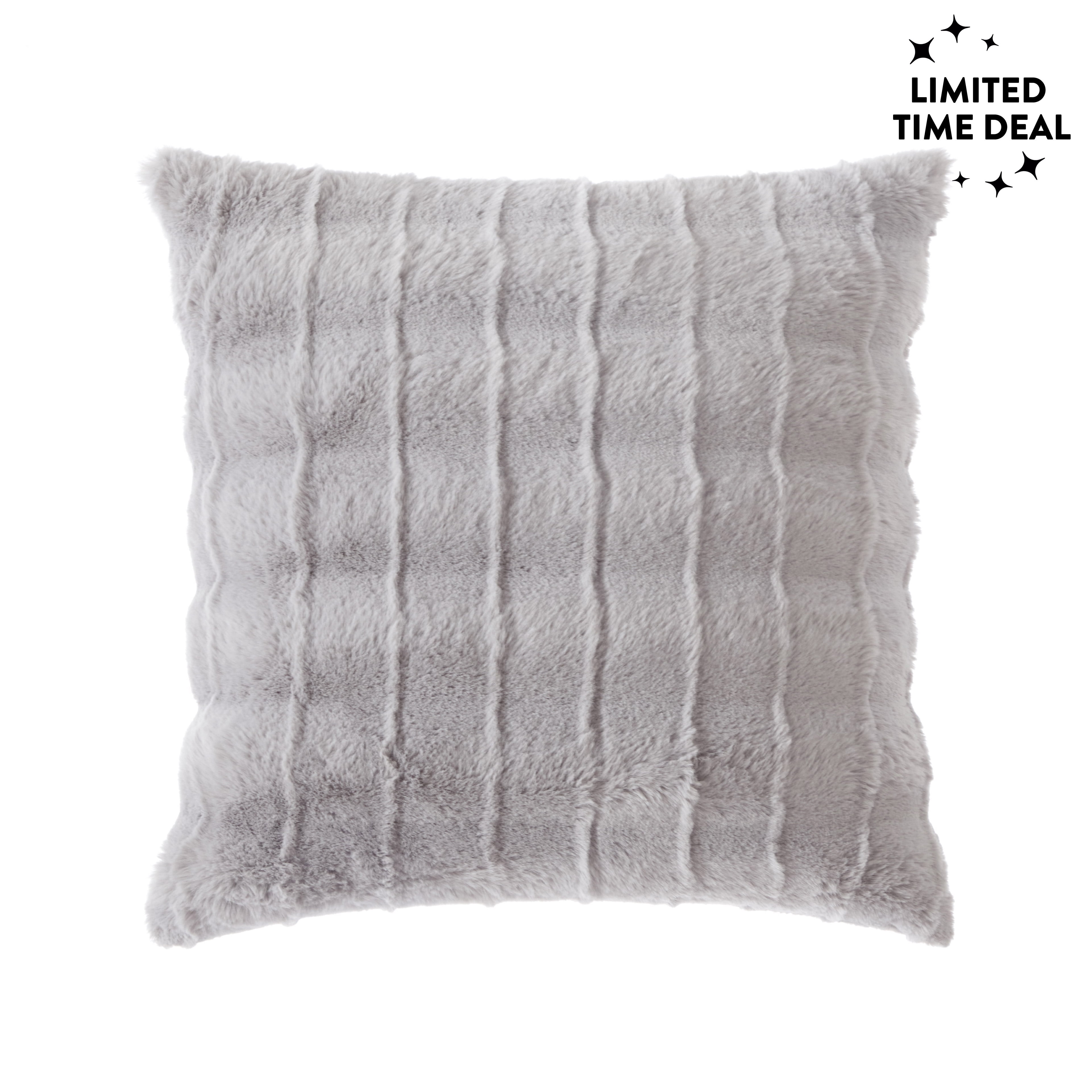 Himalayan Faux Fur Pillow - Ivory – Dorm Decor