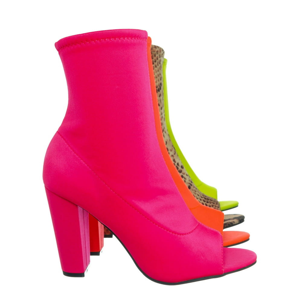 block toe boots