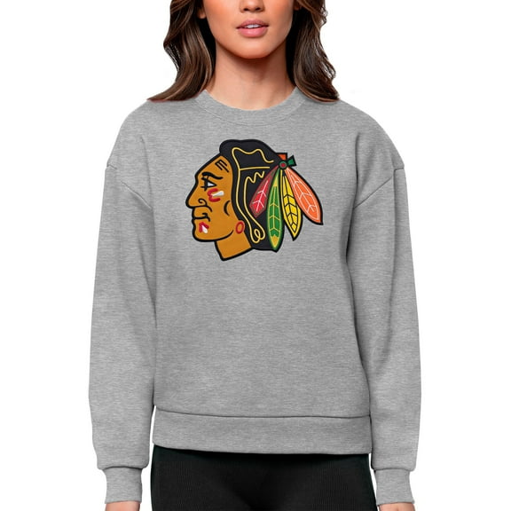 Women's Antigua Heather Gray Chicago Blackhawks Primary Logo Team Logo Victory Crewneck Pullover Sweatshirt
