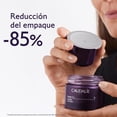 thumbnail image 2 of Crema Hidratante Antienvejecimiento Caudalie Premier Cru 50 mL, 2 of 9