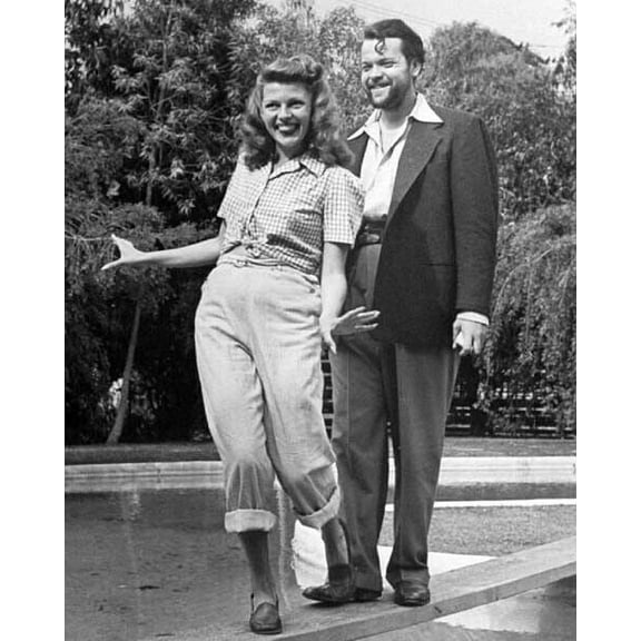 Orson Wells with wife Rita Hayworth at home in Beverly Hills 8x10 inch photo