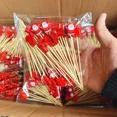 thumbnail image 4 of 50/100 piezas de brochetas de bambú navideñas, palillos para cócteles, adornos para cupcakes, palillos desechables para postres, palitos de fruta, suministros para fiestas, 4 of 5
