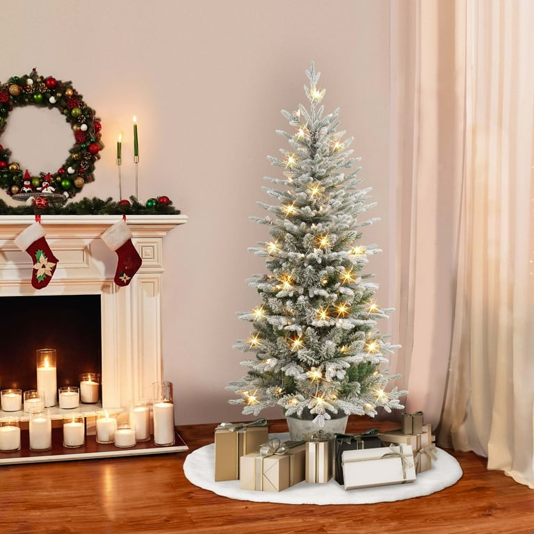 品揃え豊富で CC Christmas Decor Pre-lit Potted Flocked Pine Medium トップス