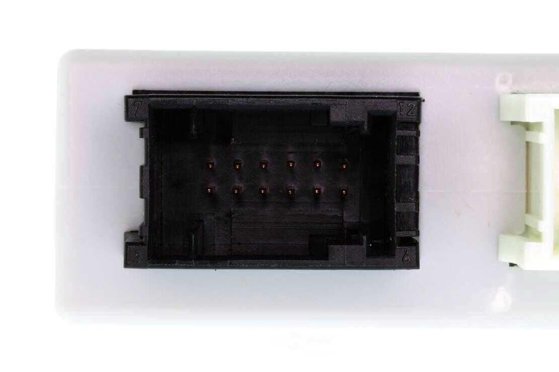 VEMO V20-72-9991 Control Unit, parking distance control