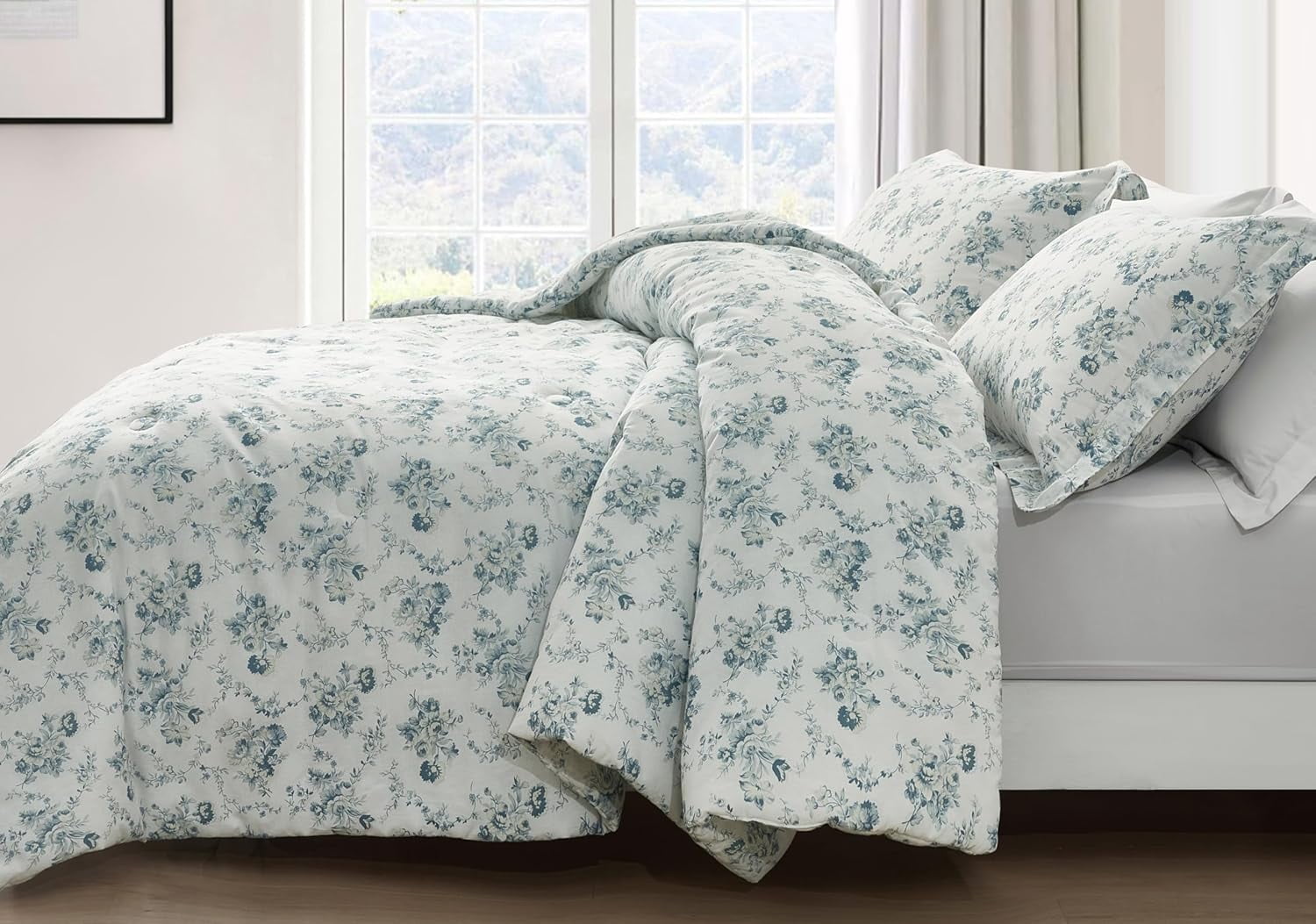 Chezmoi Collection Gigi 2-Piece Washed Cotton Comforter Set Twin Size, Elegant Blue Ivory White Floral Printed Bedding Set Reversible Lightweight Comforter for All Season