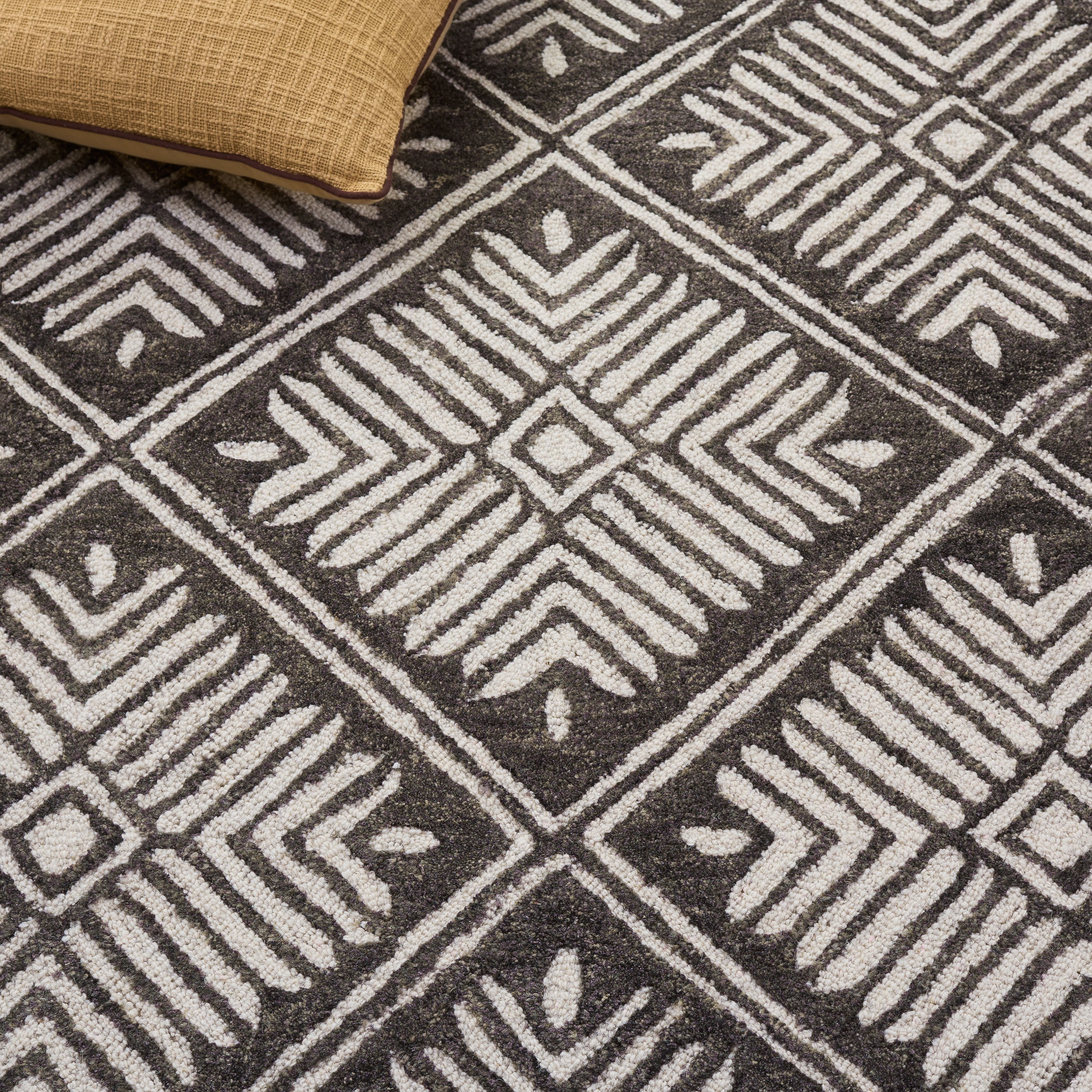 SAFAVIEH Cambridge Jimney Geometric Wool Area Rug, Ivory/Charcoal, 8' x 10'